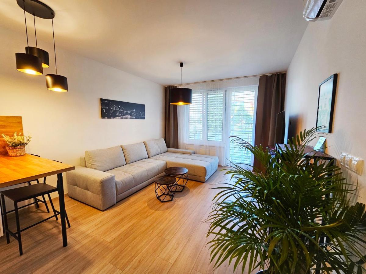 2 Room Apartment, New Building, Bosakova Street, 29 브라티슬라바 외부 사진