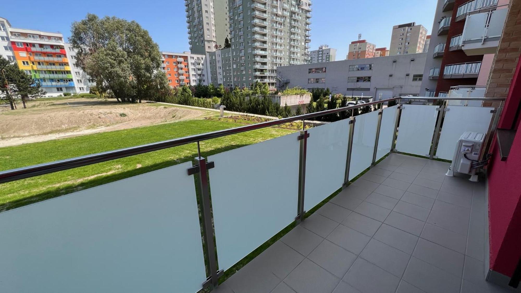 2 Room Apartment, New Building, Bosakova Street, 29 브라티슬라바 외부 사진